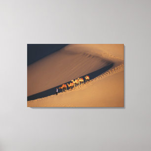 Kameelkaravaan in de woestijn, Dunhuang, Gansu Canvas Afdruk