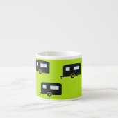 Kameraanhangwagens op groen espresso kop (Voorkant)