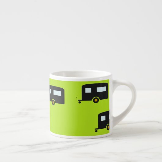 Kameraanhangwagens op groen espresso kop (Rechts)