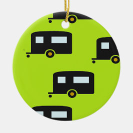 Kameraanhangwagens op groen keramisch ornament