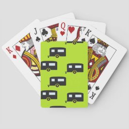 Kameraanhangwagens op groen pokerkaarten