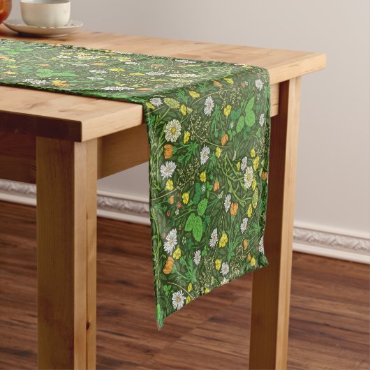 Kamille, aardbeien, boterbloem korte tafelloper (Voorbeeld)