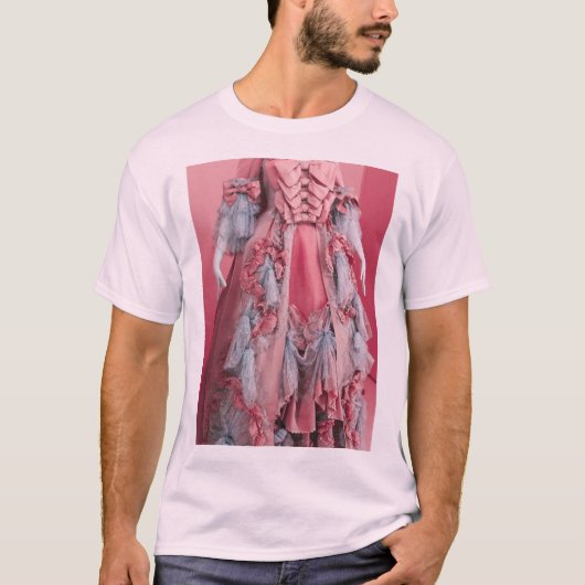Kamp. De Met. Vivienne Westwood Long T-shirt (Voorkant)