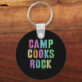 Kamp Koks Rocks Funny Campground Chef Crew Campsi Sleutelhanger (Voorkant)