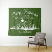 Kampeerweekend met tenten voor vrouwen, op Mountai Wandkleed (In Situ (horizontaal))