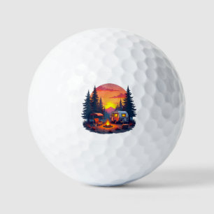 Kamperen bij zonsondergang in de wildernis van de  golfballen