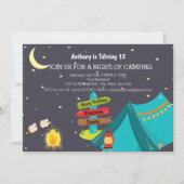 Kamperen met het verjaardagsfeest van het kampvuur kaart (Voorkant)