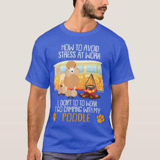 Kamperen met Poodleo vermijdt stress gezin T-shirt