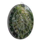 Kamperfoelie Tegen Een Muur Dartbord (Voorkant Links)