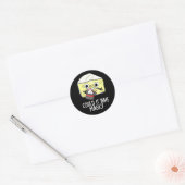 Kan het brie magie Grappige Kaas Pun Donkere BG Ronde Sticker (Envelop)