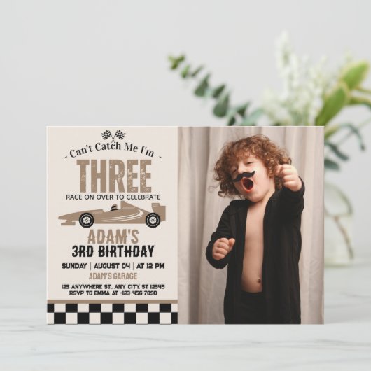 Kan me niet vangen race auto jongen 3e verjaardag  kaart (Staand voorkant)