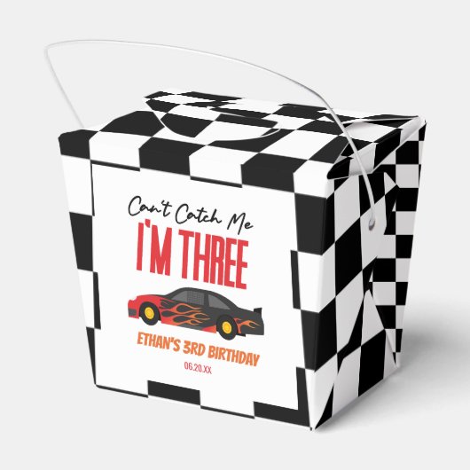 Kan me niet vangen rode race auto 3e verjaardag fe bedankdoosjes (Achterkant)