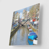 Kanaal Amsterdam met boten Vierkante Klok (Hoek)
