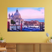 Kanaal met gondels en kerk in Venetië Canvas Afdruk (Insitu (Woonkamer))