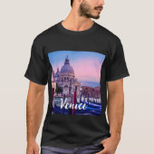 Kanaal met gondels en kerk in Venetië T-shirt (Voorkant)