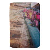 Kanaal met traditionele gondola in Venetië, Italië Badmat (Voorkant Verticaal)