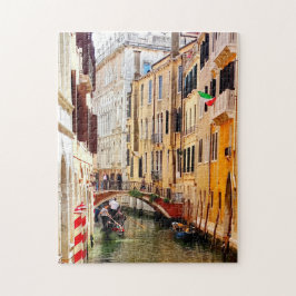 Kanaal tussen Venetië-huizen met gondolas, Italië Legpuzzel