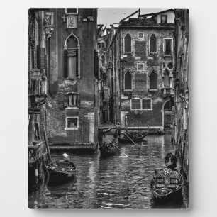 Kanaal van Venetië-italiaanse gondola Fotoplaat