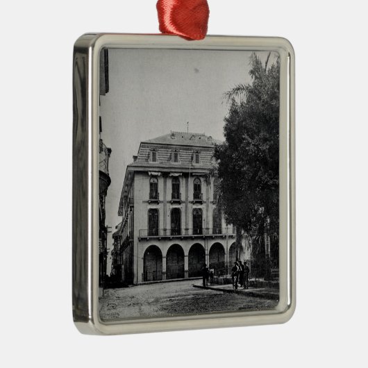 Kanaalbeheersgebouw, Panama Metalen Ornament (Rechts)