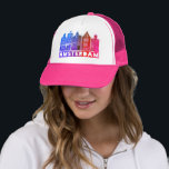 Kanaalhuis Roze Amsterdam Holland Nederlands reize Trucker Pet<br><div class="desc">Show je liefde voor Holland met dit mooie,  griezelige Amsterdam,  dat patroonkunst t-shirt. Maakt een geweldig verjaardagsgeschenk! U kunt het aanpassen en de tekst toevoegen of ook veranderen. Bekijk mijn winkel voor veel meer kleuren en patronen! En meer overeenkomende objecten zoals tassen,  t - shirts,  stickers en mokken.</div>