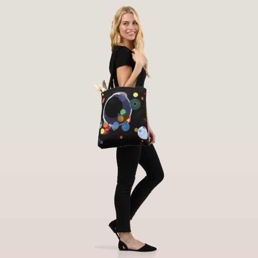 Kandinsky - Verscheidene cirkels, beroemd schilder Tote Bag (Op model)