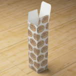 Kaneel Roll Bun Gebak Bakkerij Ontbijt Voedsel Wijn<br><div class="desc">Design beschikt over een originele marker illustratie van een heerlijk, vers gebakken kaneelbroodje gebakken met een motregen van roomkaas glazuur. Ideaal voor een baby shower, verjaardagsfeestje, bakkersverkoop, bakkerijpop-up of ontbijt- of brunchfeest. Zie je niet wat je zoekt? Hulp nodig bij maatwerk? Neem contact op met Rebecca om iets speciaal voor...</div>