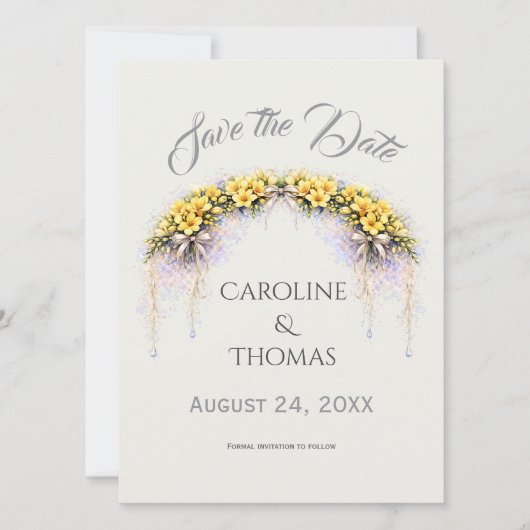 Kaneelgeel Romantische Freesia Bloemige Bruiloft Save The Date (Voorkant)