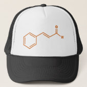 kaneelkaneelaldehyde Moleculaire chemische formule Trucker Pet (Voorkant)