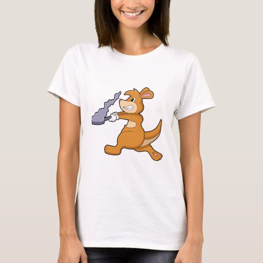 Kangaroo as Cook with Pan T-shirt (Voorkant)