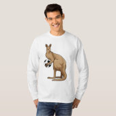 Kangaroo at Soccer Sports T-shirt (Voorkant volledig)