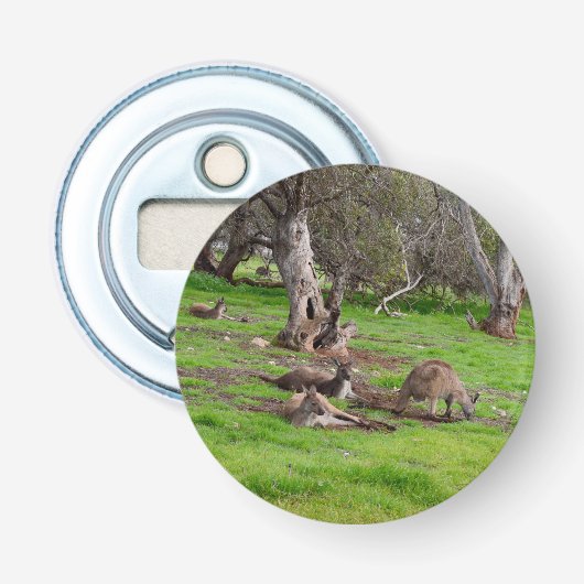 Kangaroo Slumber Party, Magnetic Bottle Open Button Flesopener (Voorkant)