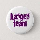 Kangen Team Button Paarse Letters (Voorkant)