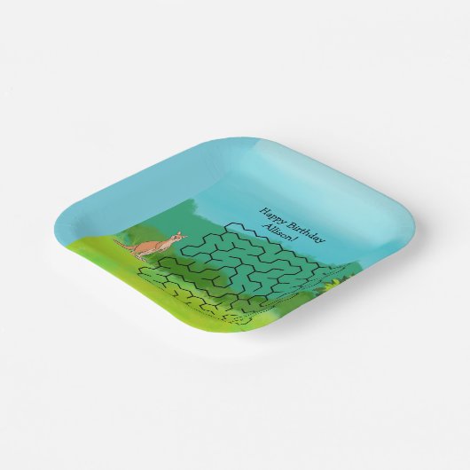 Kangoeroe en bladeren Maze Verjaardagspapier Borde Papieren Bordje (Gebogen)