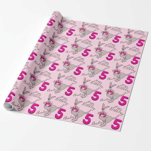 Kangoeroe meisjes 5e verjaardag naam roze wrapping cadeaupapier (Uitgerold)