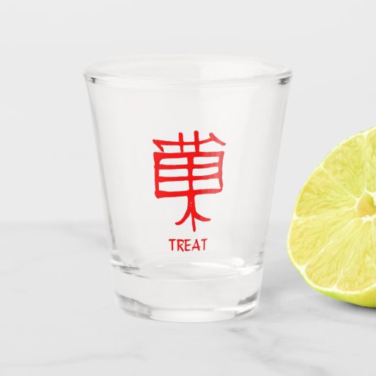 Kanji Treat rood schot glas (Voorkant)