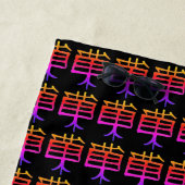 Kanji Treat zwarte badhanddoek (In situ)