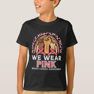 Kankerbewustzijn vuisten We Draag Roze Mannen Vrou T-shirt