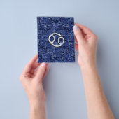 Kankerdierentuin op Navy Blue Digital Camo Flyer (Hand)