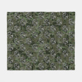 Kankerdiersymbool op groene digitale camo fleece deken (Voorkant (Horizontaal))