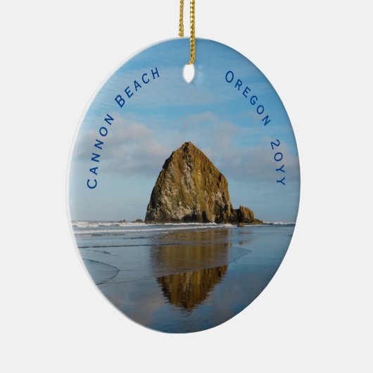 Kannon Beach Dated Kerstmis Keramisch Ornament (Rechts)