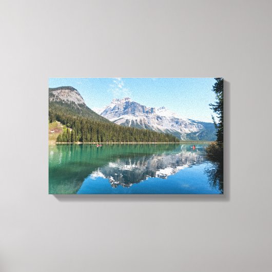 Kano op het beroemde Emerald Lake - Yoho NP, Canad Canvas Afdruk (Voorkant)