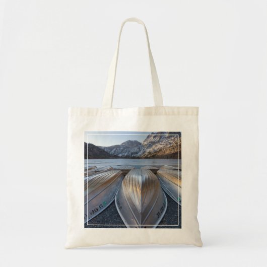 Kanoe bij het meer tote bag (Voorkant)