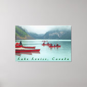 Kanoën in Lake Louise Canvas Afdruk (Voorkant)