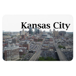 Kansas City Skyline met Kansas City in Sky Magneet