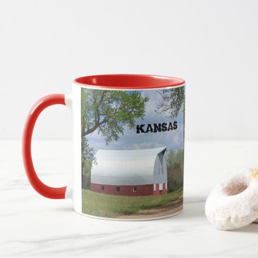 Kansas Red Barn Mok (Met donut)