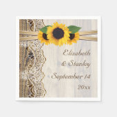 Kant en zonnebloemen op houten bruiloft servetten (Voorkant)