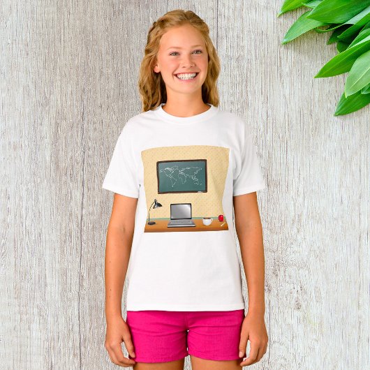 Kantoor Desk met laptop en koffie T-shirt