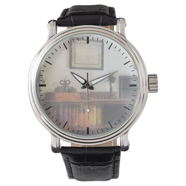 Kantoor van oogarts met diploma horloge (Voorkant)