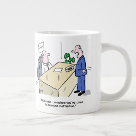 Kantoormedewerker is opgemerkt. Kantoor Life Grote Koffiekop