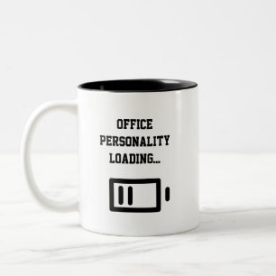 Kantoorpersoonlijkheid laden... Tweekleurige koffi Koffiemok